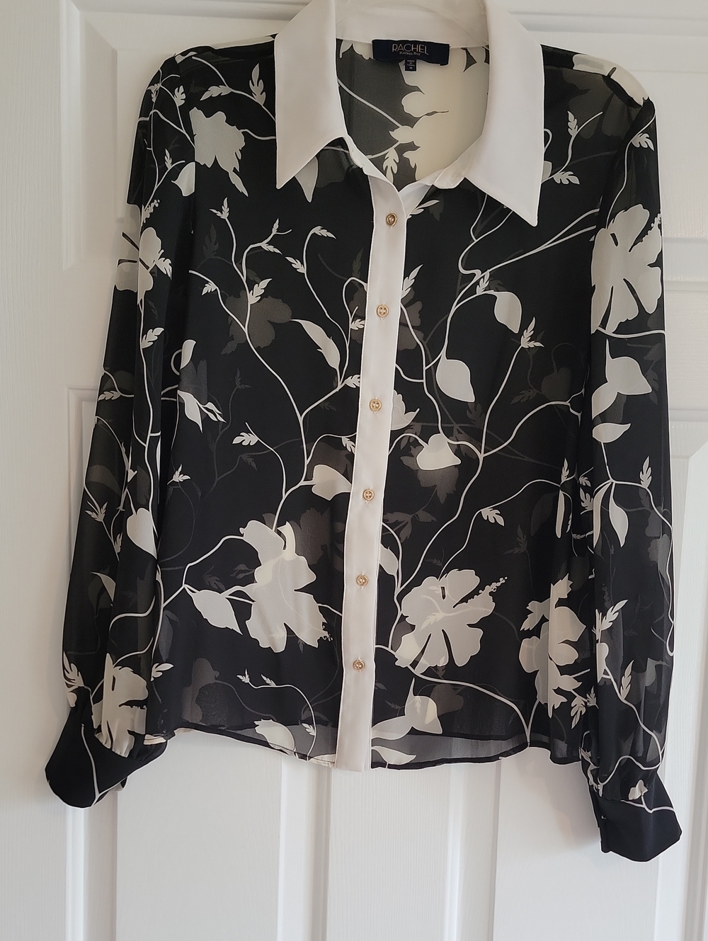 Rachel By Rachel Roy black and Cream floral button-down blouse, Size M